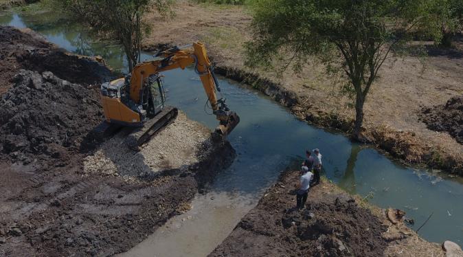 Restauration morphologique : reméandrage de la rivière Échandon