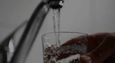 Verre d'eau du robinet Verre d'eau du robinet