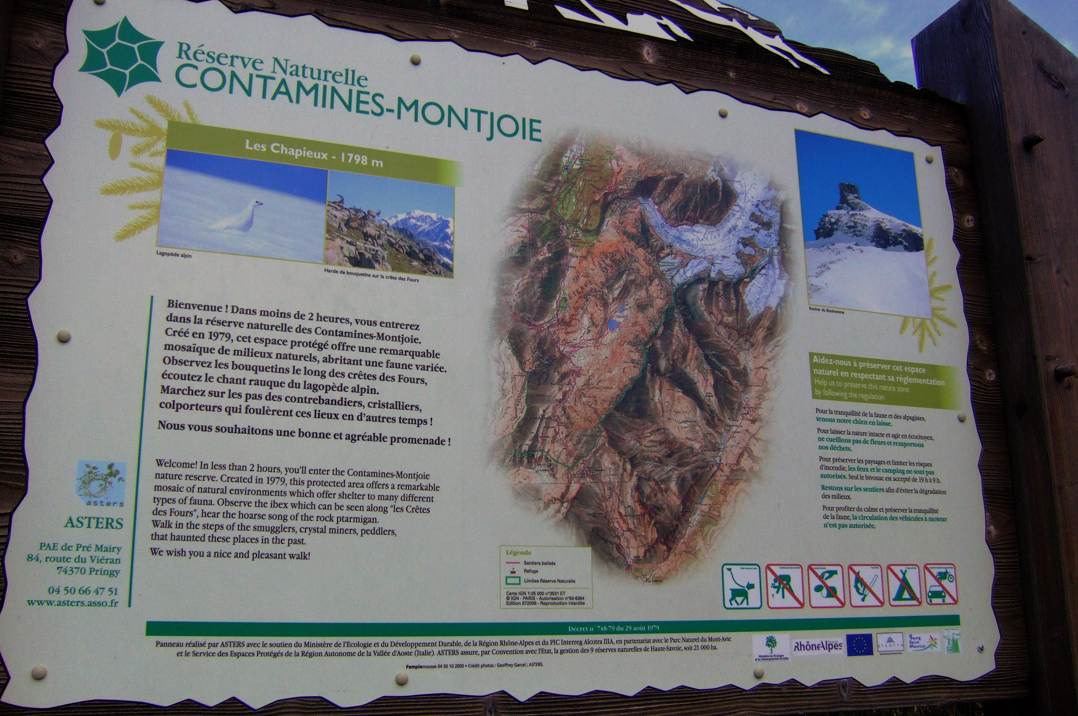 Panneau d'information de la Réserve naturelle de Contamines-Montjoie