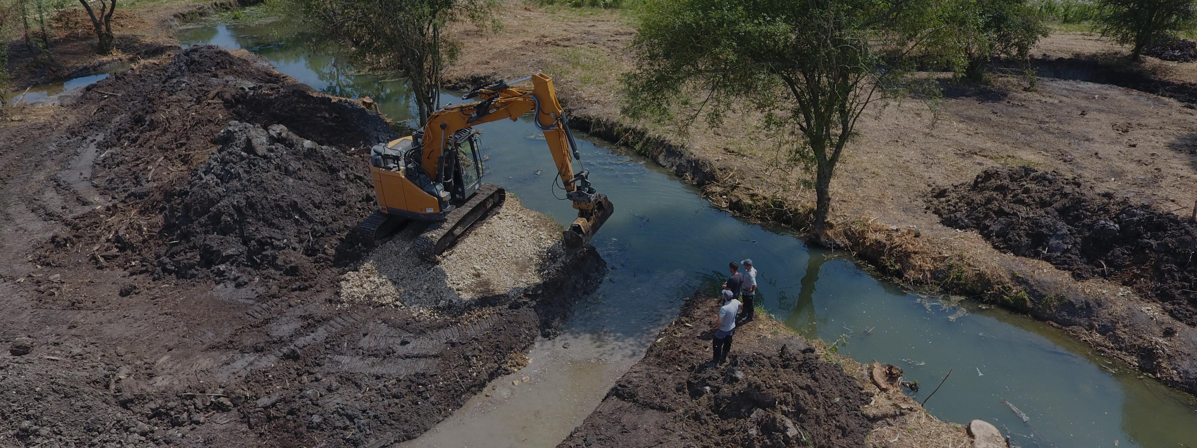 Restauration morphologique : reméandrage de la rivière Échandon