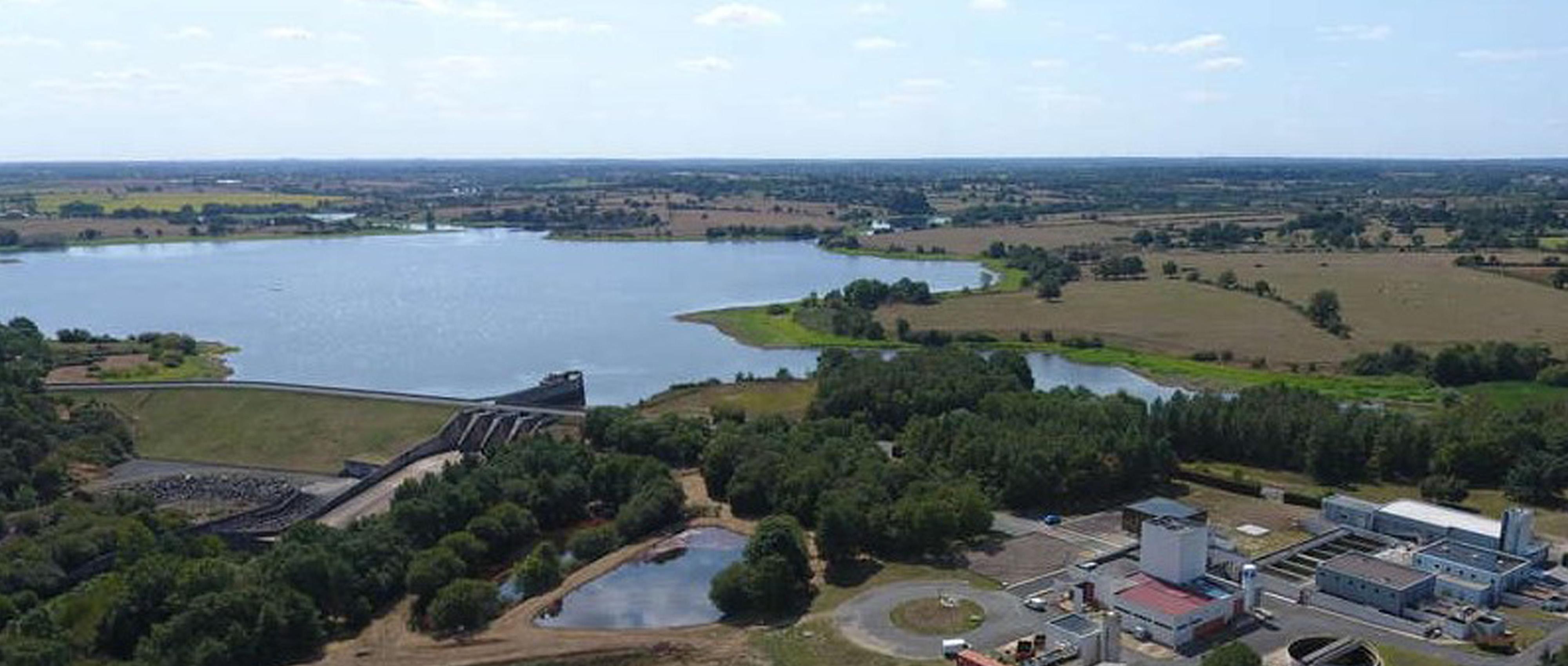 Barrage réservoir et usine de production d'eau potable du Cébron