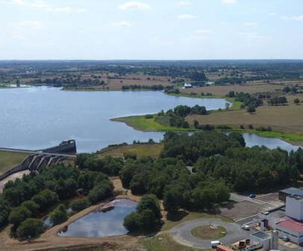 Barrage réservoir et usine de production d'eau potable du Cébron Barrage réservoir et usine de production d'eau potable du Cébron
